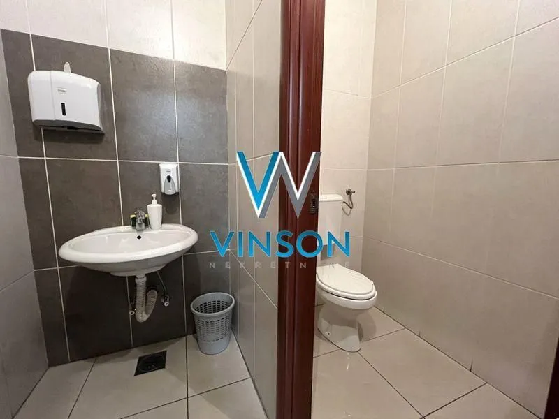 Rent, office space, 129m², Centar, Novi Sad