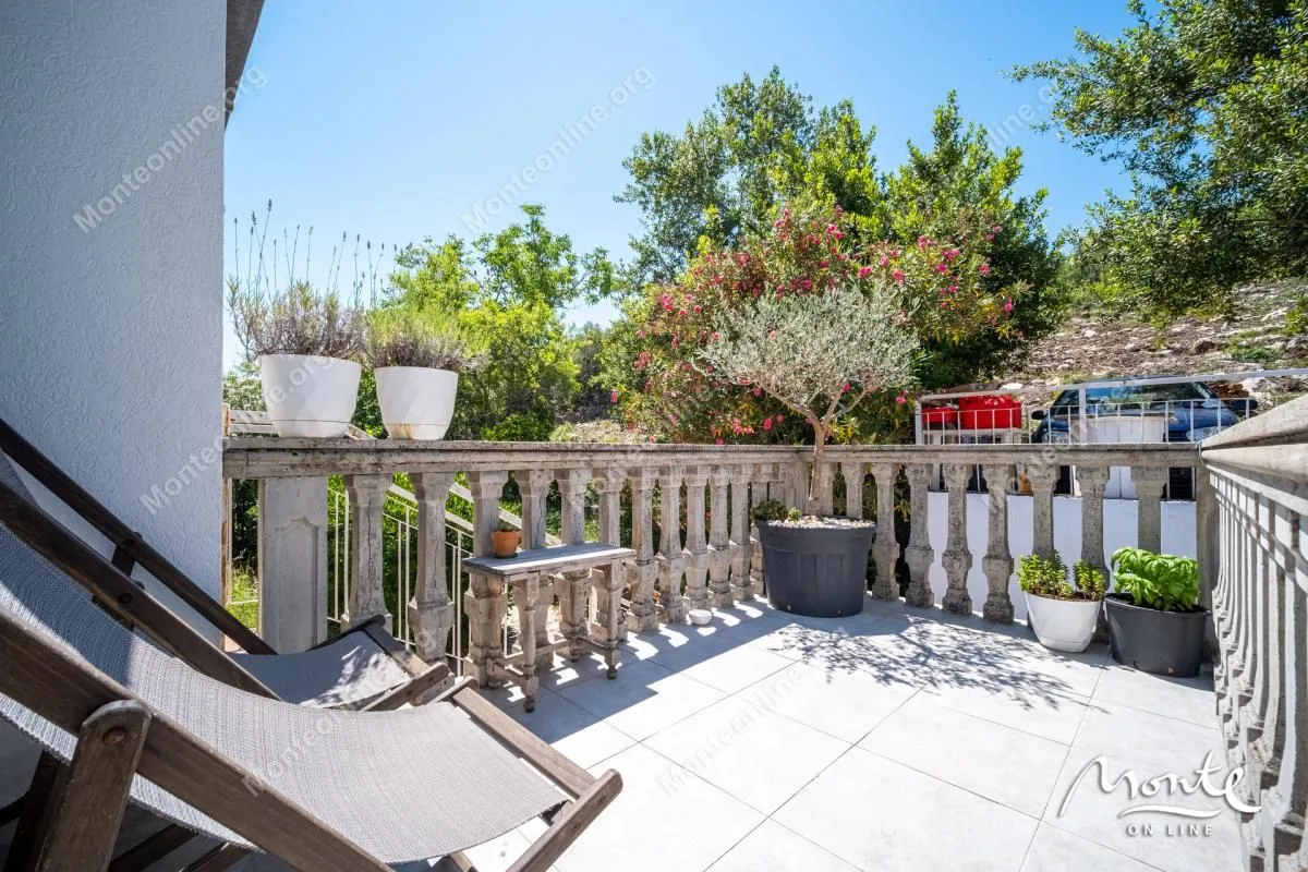 Prodaja, jednosoban stan, 33m², Krašići, Tivat