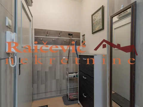 Sale, three bedroom apartment, 55m², Zvezdara Sve Podlokacije, Beograd - image 8