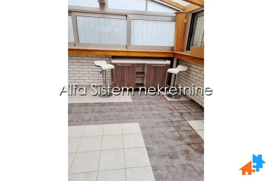 Izdavanje, trosoban stan, 97m², Vračar Sve Podlokacije, Beograd