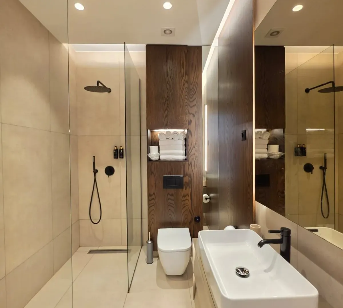 Sale, one bedroom apartment, 44m², Bečići, Budva