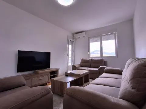 Rent, one bedroom apartment, 47m², Stari Aerodrom, Podgorica - image 4
