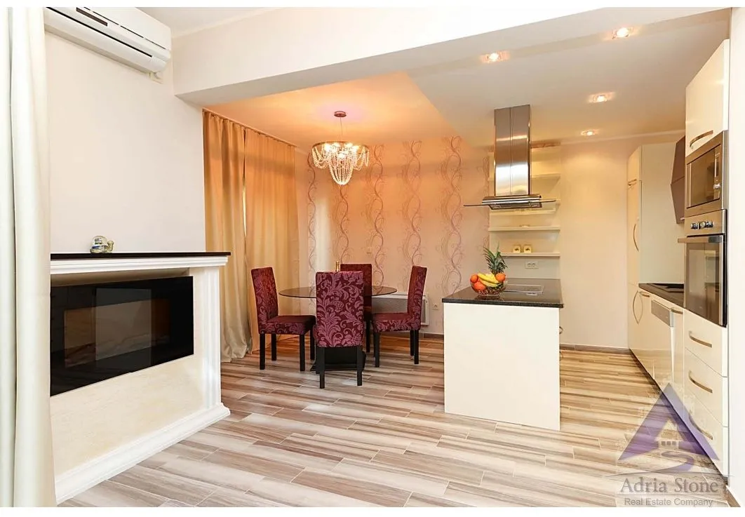 Sale, two bedroom apartment, 84m², Bečići, Budva