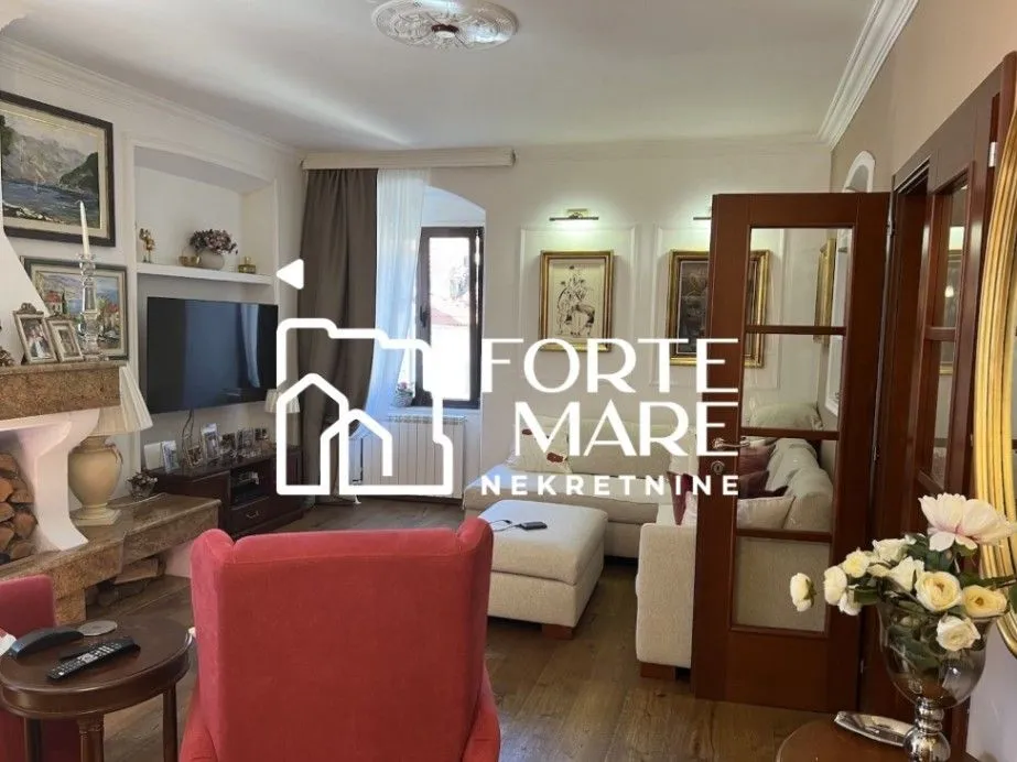 Prodaja, trosoban stan, 97m², Kotor, Crna Gora