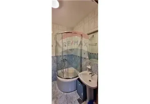 Izdavanje, jednosoban stan, 43m², Blok 9, Podgorica - image 5