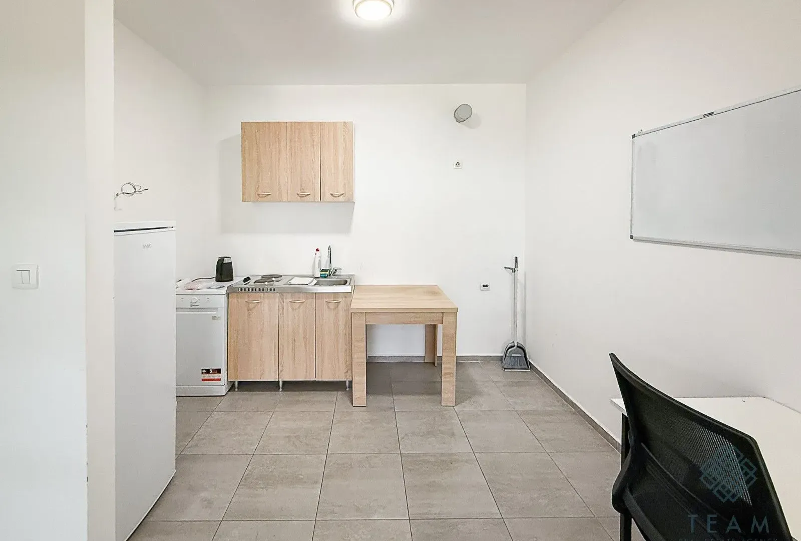 Rent, office space, 78m², Master Kvart, Podgorica