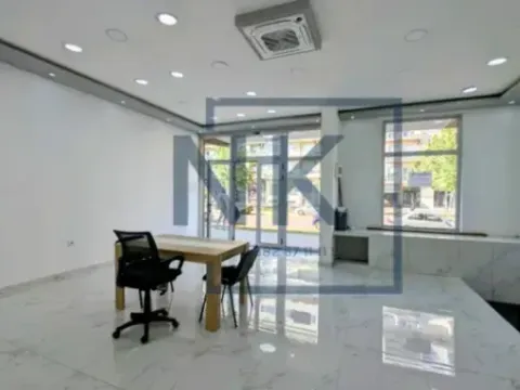 Izdavanje, poslovni prostor, 115m², Stari Aerodrom, Podgorica - image 4