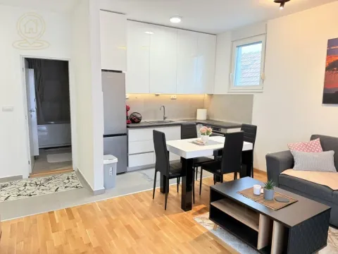 Izdavanje, jednosoban stan, 47m², Salajka, Novi Sad Sve Podlokacije - image 12