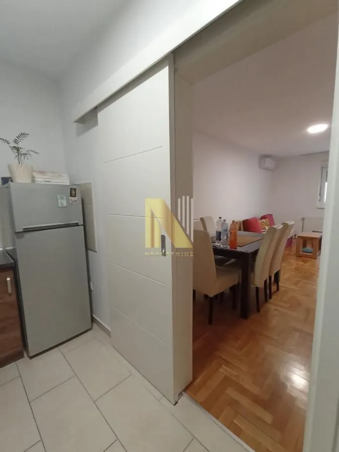 Izdavanje, dvosoban stan, 60m², Banatić, Novi Sad Sve Podlokacije