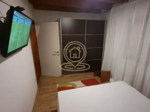 Rent, three bedroom apartment, 70m², Kragujevac, Srbija - image 6