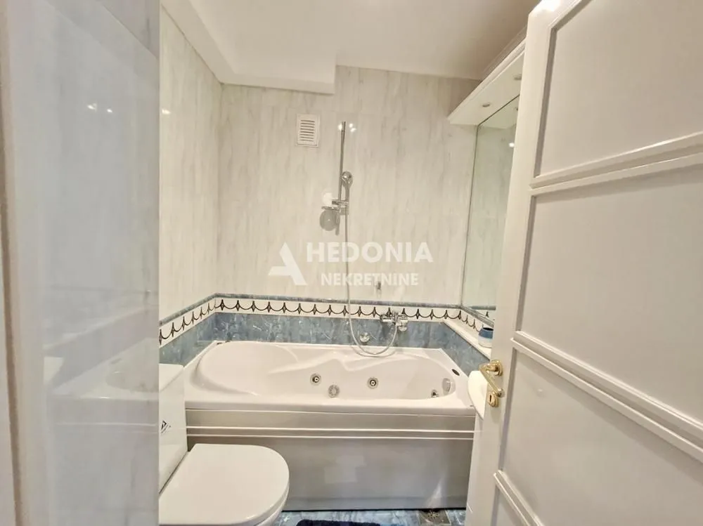 Rent, four bedroom apartment, 125m², Savski Venac, Beograd