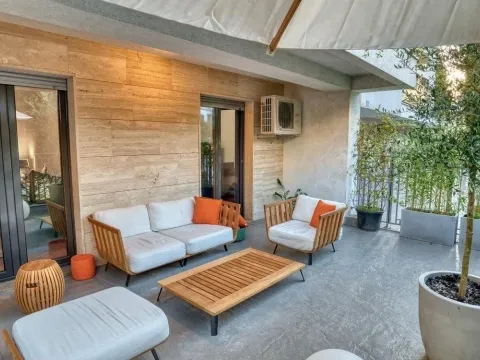 Prodaja, dvosoban stan, 90m², Podgorica, Crna Gora - image 2