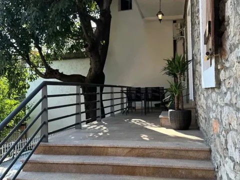 Rent, house, 150m², Zabjelo, Podgorica - image 10