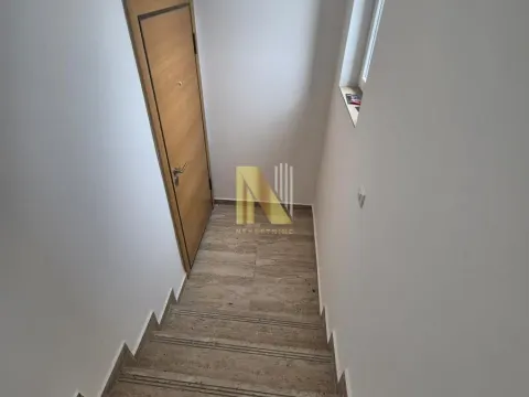 Prodaja, poslovni prostor, 650m², Petrovaradin, Novi Sad - image 18