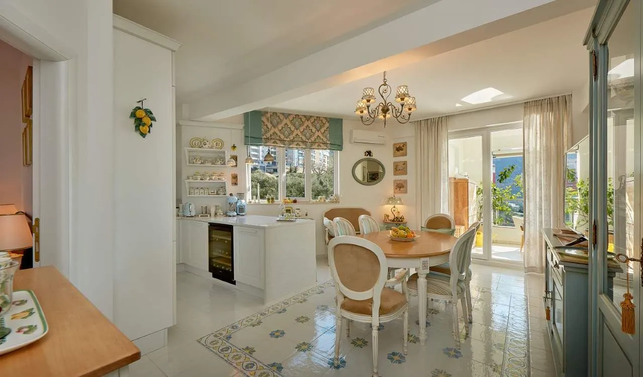 Prodaja, trosoban stan, 150m², Bečići, Budva