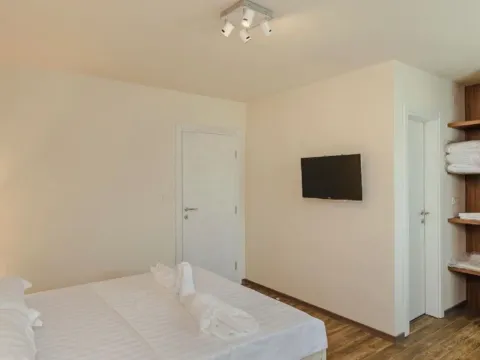 Sale, house, 380m², Bijela, Herceg Novi - image 2