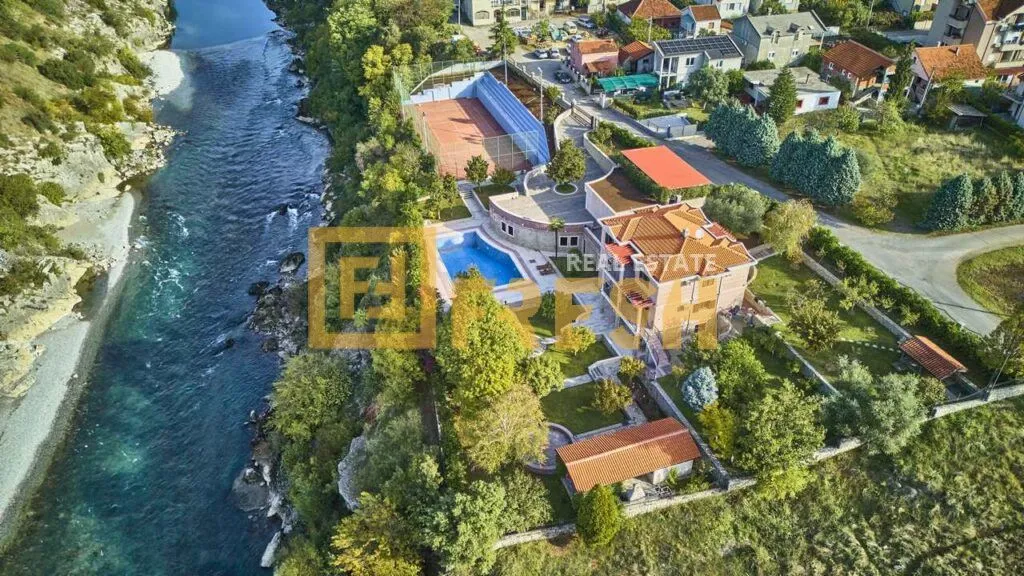 Izdavanje, kuća, 300m², Zagorič, Podgorica