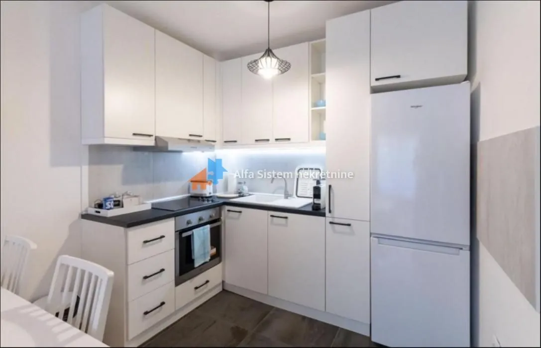Rent, two bedroom apartment, 43m², Južni Bulevar, Vračar Sve Podlokacije