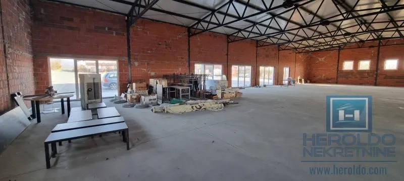 Sale, office space, 2400m², Vranje, Srbija