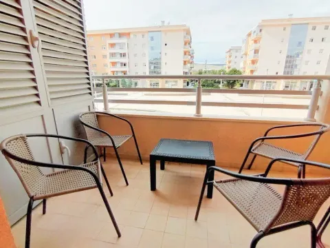 Izdavanje, jednosoban stan, 56m², City Kvart, Podgorica - image 2