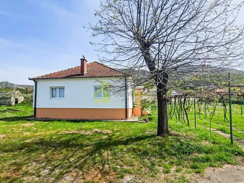 Izdavanje, kuća, 100m², Zlatica, Podgorica - image 5