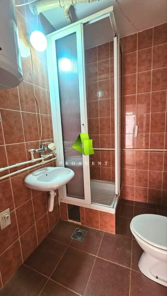 Izdavanje, jednosoban stan, 38m², Ledena Stena, Niš