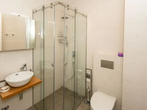 Prodaja, dvosoban stan, 89m², Centar, Budva - image 20