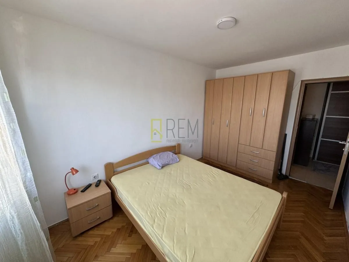 Rent, one bedroom apartment, 54m², Blok 9, Podgorica