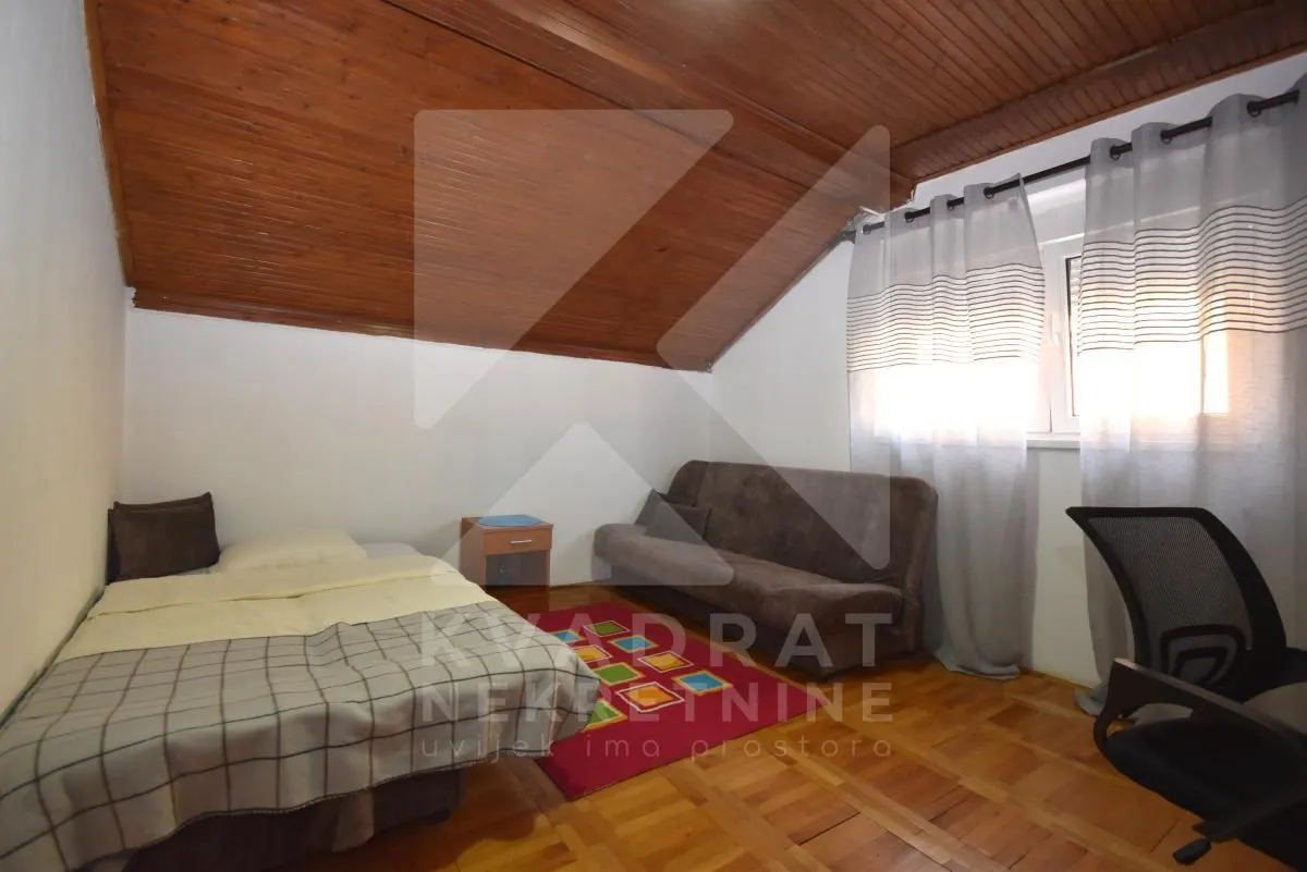 Izdavanje, trosoban stan, 100m², Stari Aerodrom, Podgorica