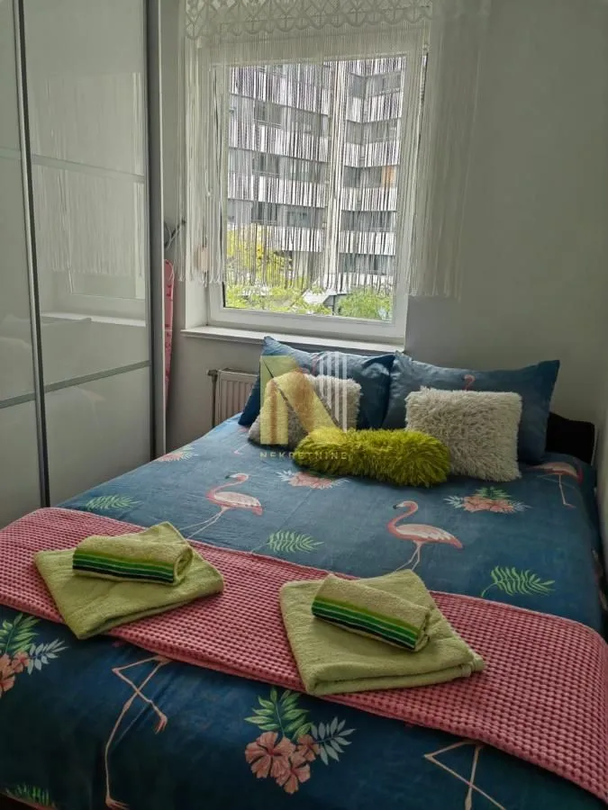 Izdavanje, jednosoban stan, 31m², Grbavica, Novi Sad Sve Podlokacije