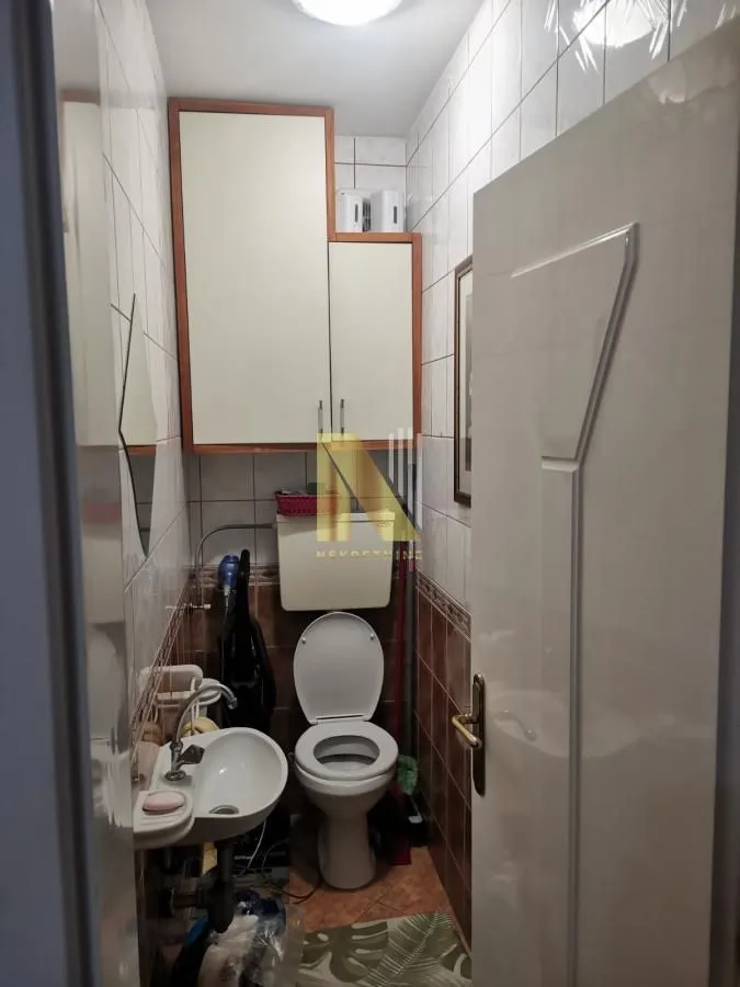 Izdavanje, dvosoban stan, 70m², Grbavica, Novi Sad Sve Podlokacije