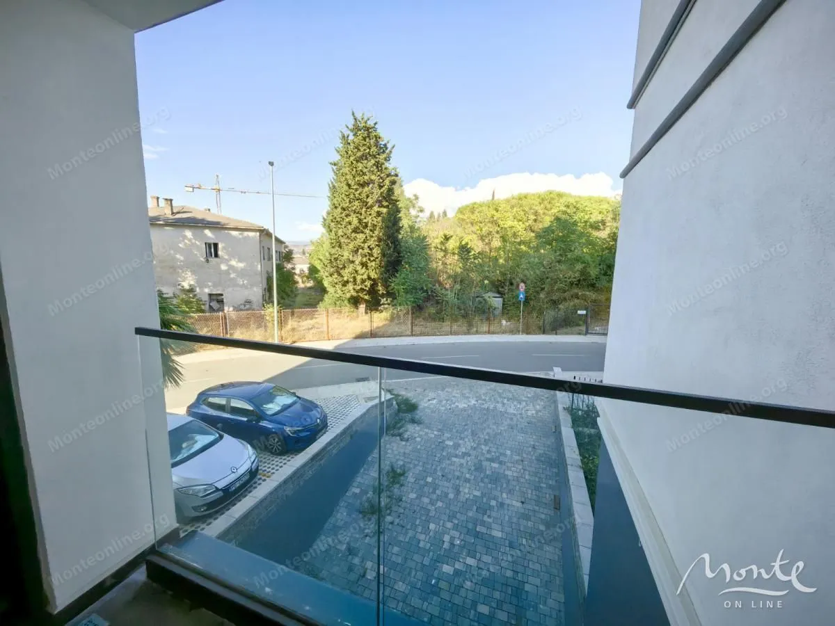 Prodaja, trosoban stan, 111m², Vezirov Most, Podgorica