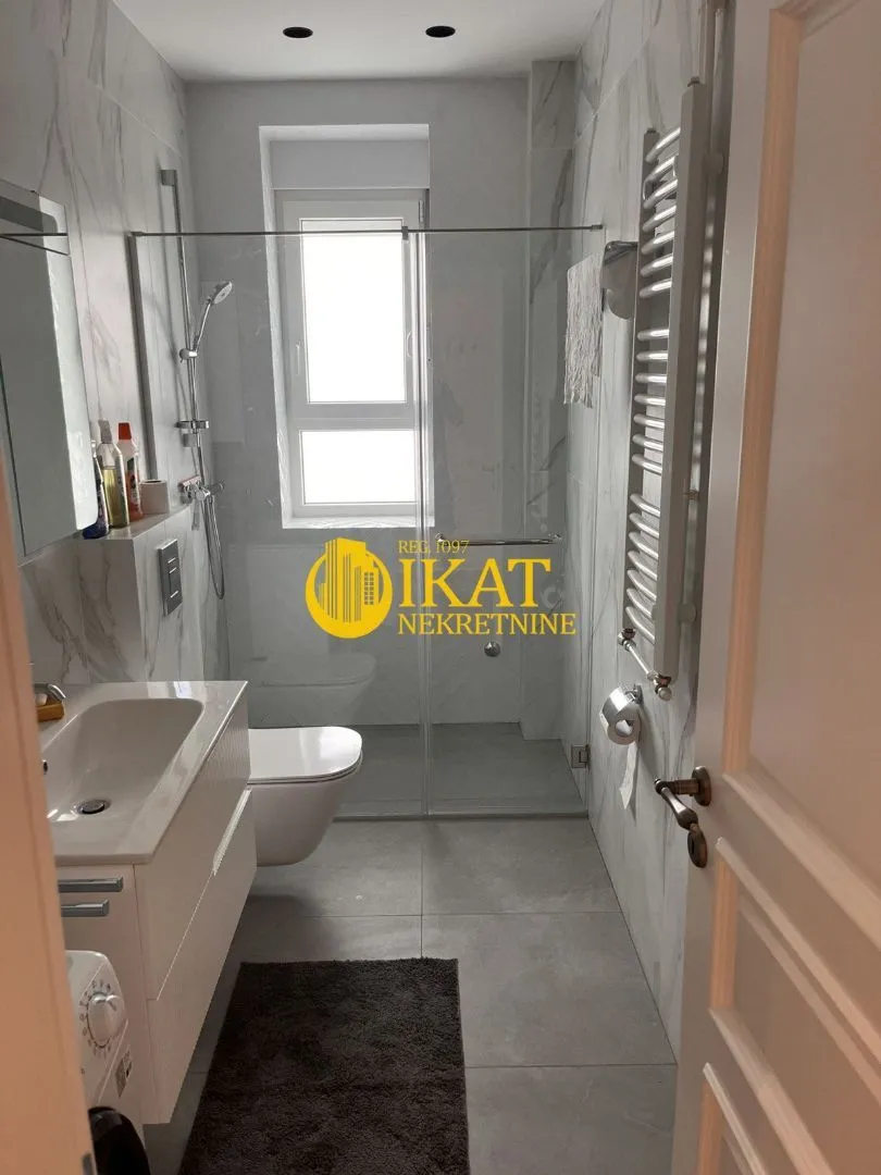 Izdavanje, jednosoban stan, 59m², Stari Grad, Beograd