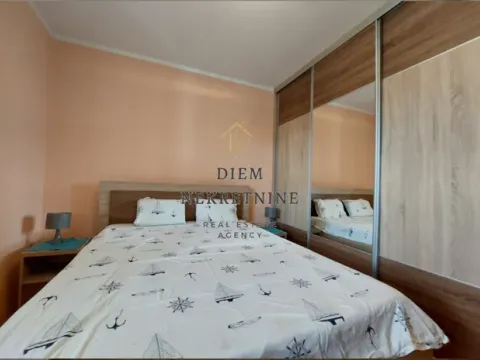 Izdavanje, trosoban stan, 130m², Dobrota, Kotor - image 13