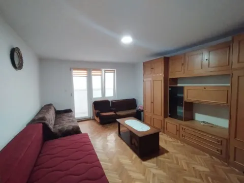 Sale, three bedroom apartment, 59m², Mali Mokri Lug, Zvezdara Sve Podlokacije