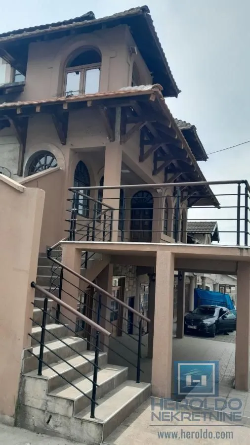 Prodaja, ugostiteljski objekat, 1500m², Donji Krčin, Varvarin