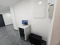 Izdavanje, poslovni prostor, 80m², Centar, Podgorica - image 13