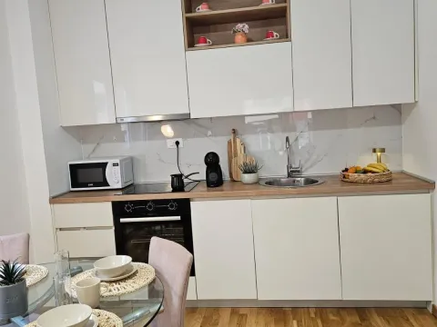 Izdavanje, jednosoban stan, 46m², Bečići, Budva - image 3
