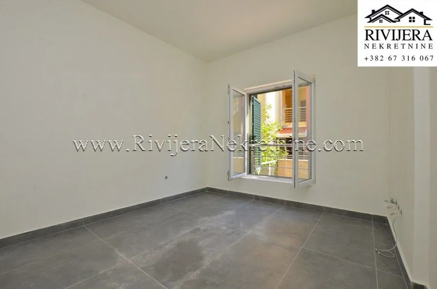 Prodaja, dvosoban stan, 74m², Đenovići, Herceg Novi