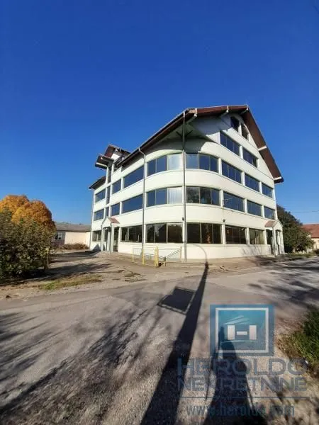 Izdavanje, poslovni prostor, 1300m², Supska, Ćuprija