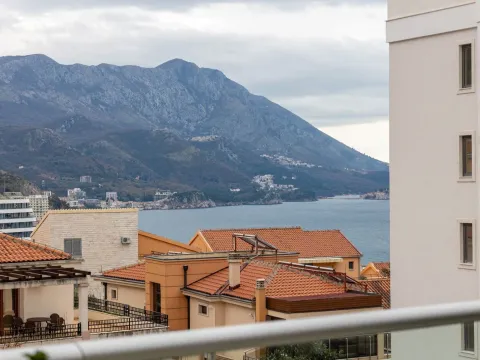 Sale, house, 400m², Bečići, Budva - image 9
