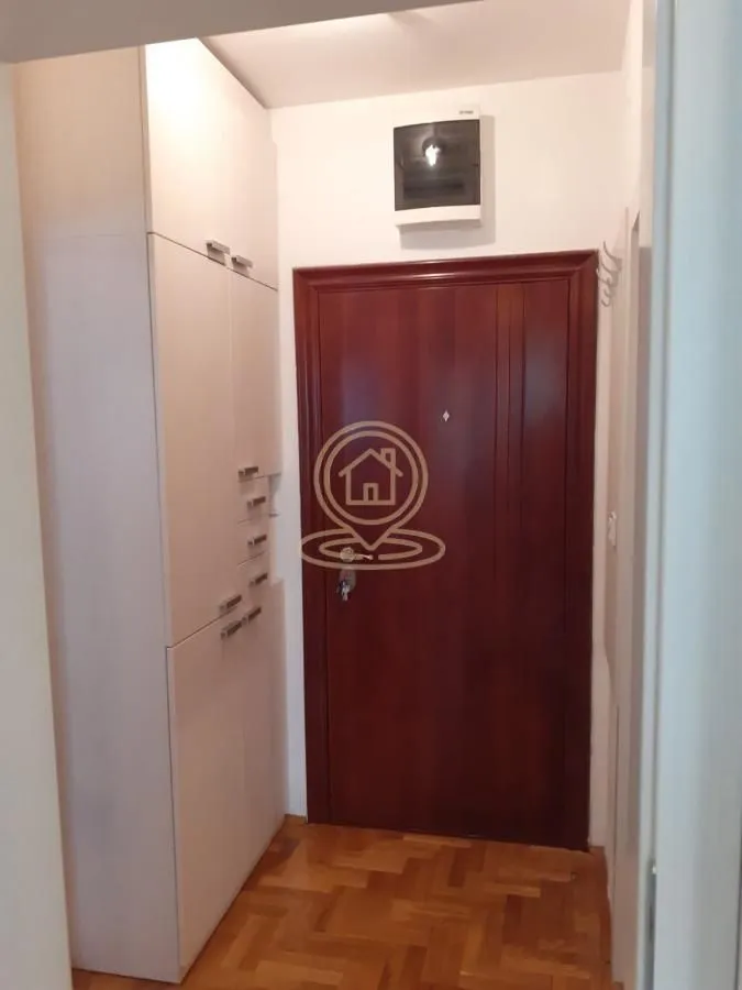 Izdavanje, jednosoban stan, 38m², Nova Detelinara, Novi Sad Sve Podlokacije