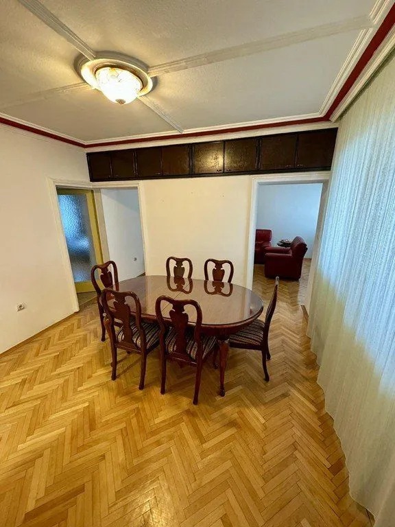 Izdavanje, dvosoban stan, 70m², Zabjelo, Podgorica