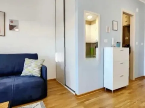 Izdavanje, garsonjera, 32m², City Kvart, Podgorica - image 7