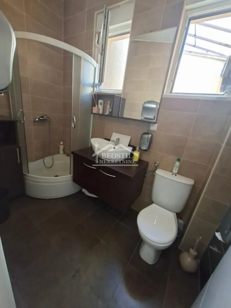 Sale, apartment, 118m², Đeram Pijaca, Beograd