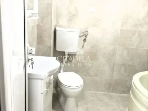 Prodaja, trosoban stan, 66m², Čukarica, Beograd - image 9