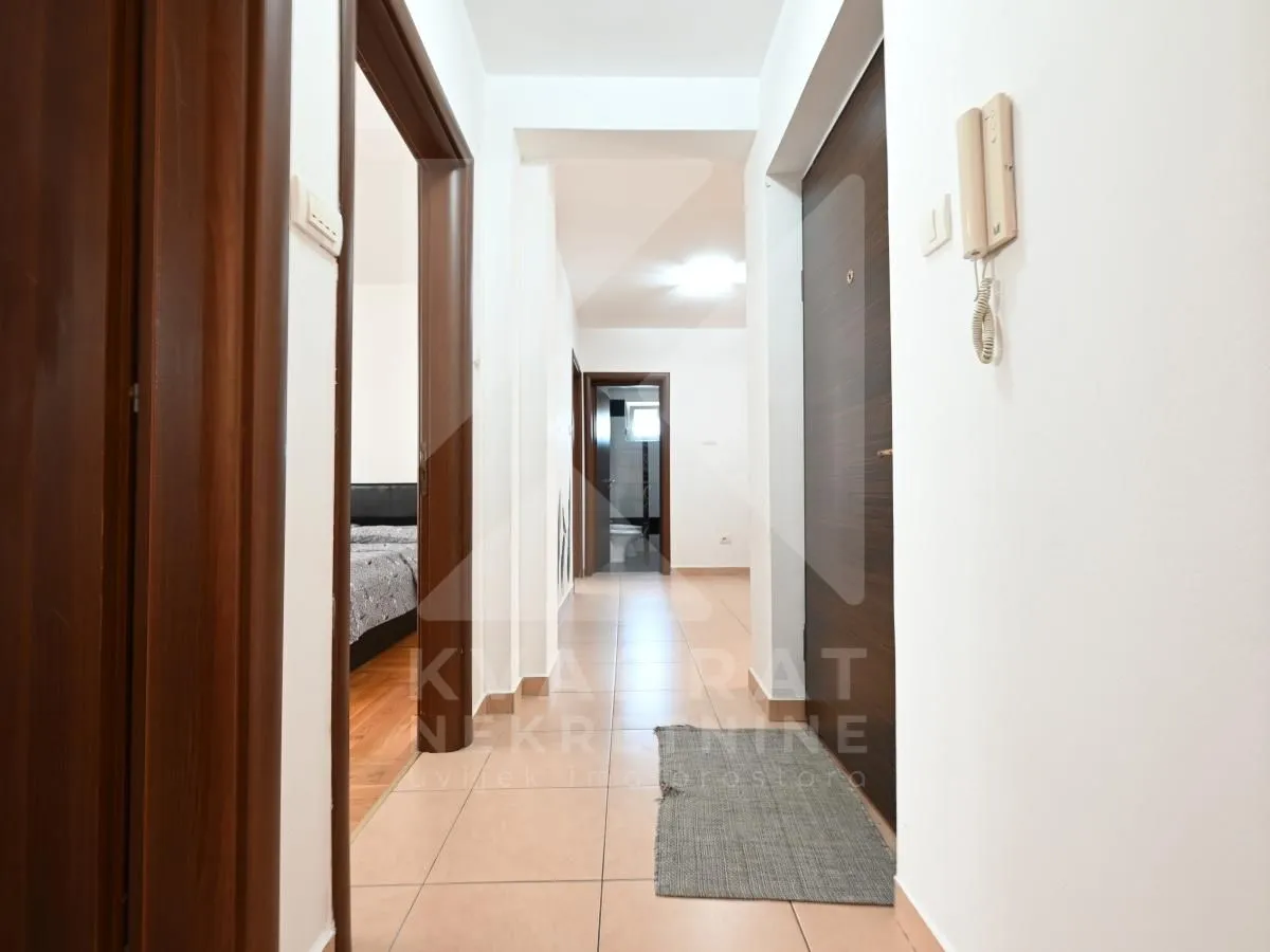 Prodaja, dvosoban stan, 98m², Ljubović, Podgorica