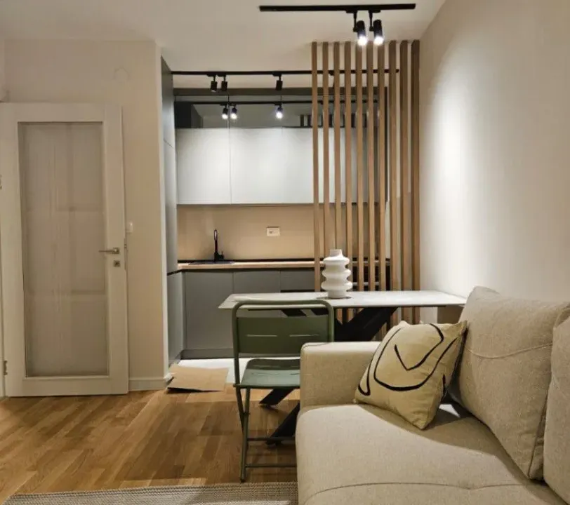 Izdavanje, jednosoban stan, 45m², Zabjelo, Podgorica