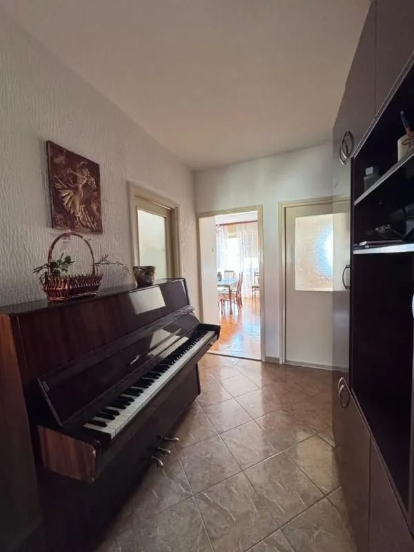 Prodaja, trosoban stan, 100m², Bijela, Herceg Novi