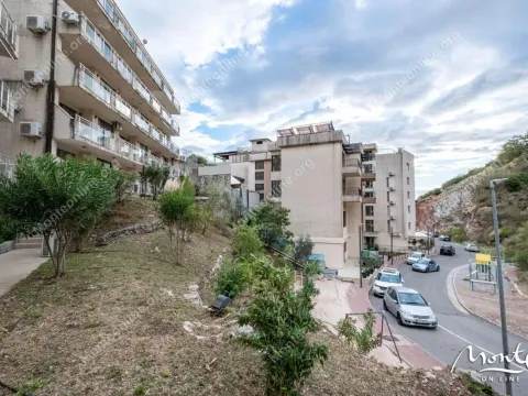 Sale, one bedroom apartment, 38m², Pržno, Budva - image 24